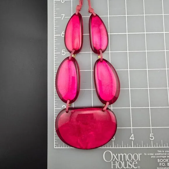 Resin/Lucite Pink Necklace Bracelet & Earrings Jewelry Set BOLD Statement - Picture 10 of 11
